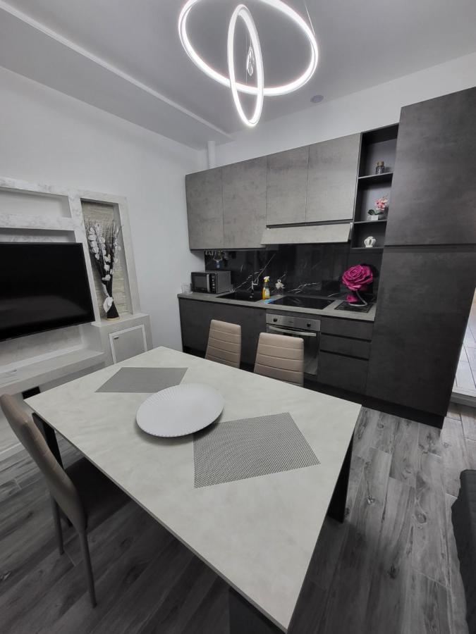 شقة Residenza Giulia بريشا المظهر الخارجي الصورة